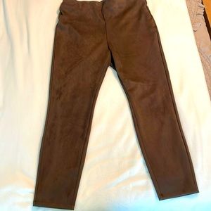 Tahari pull on Ultra Suede soft pants, feels like velvet